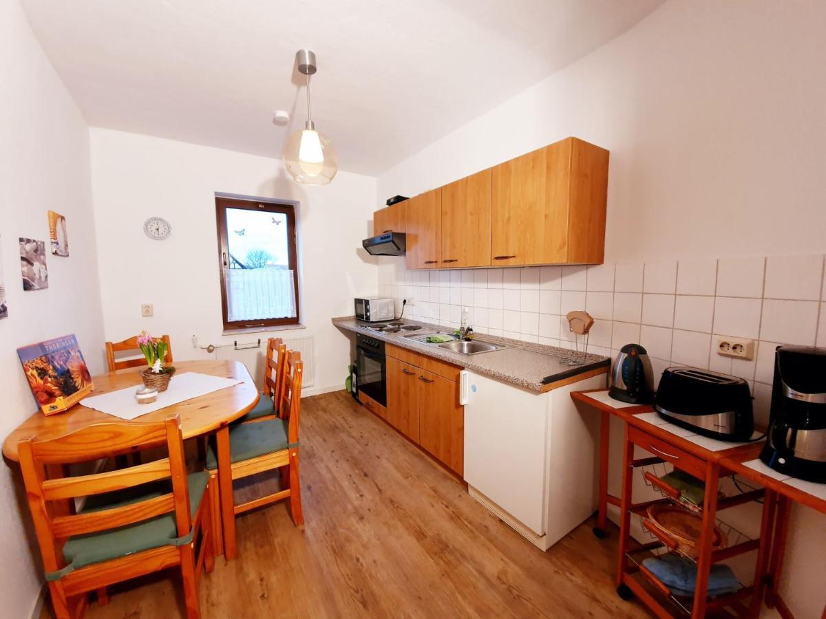 Pension Schuetze Daasdorf am Berge ภายนอก รูปภาพ