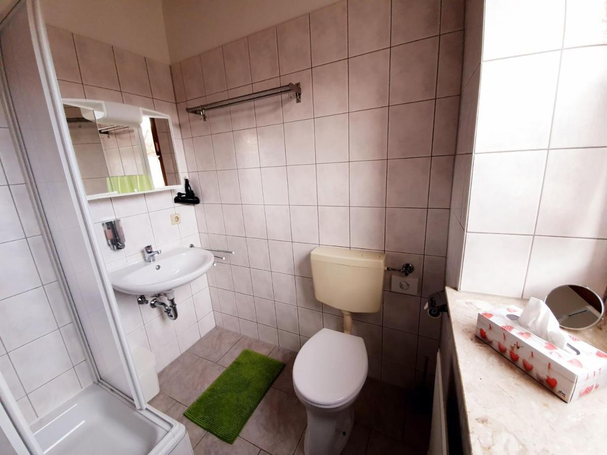 Pension Schuetze Daasdorf am Berge ภายนอก รูปภาพ