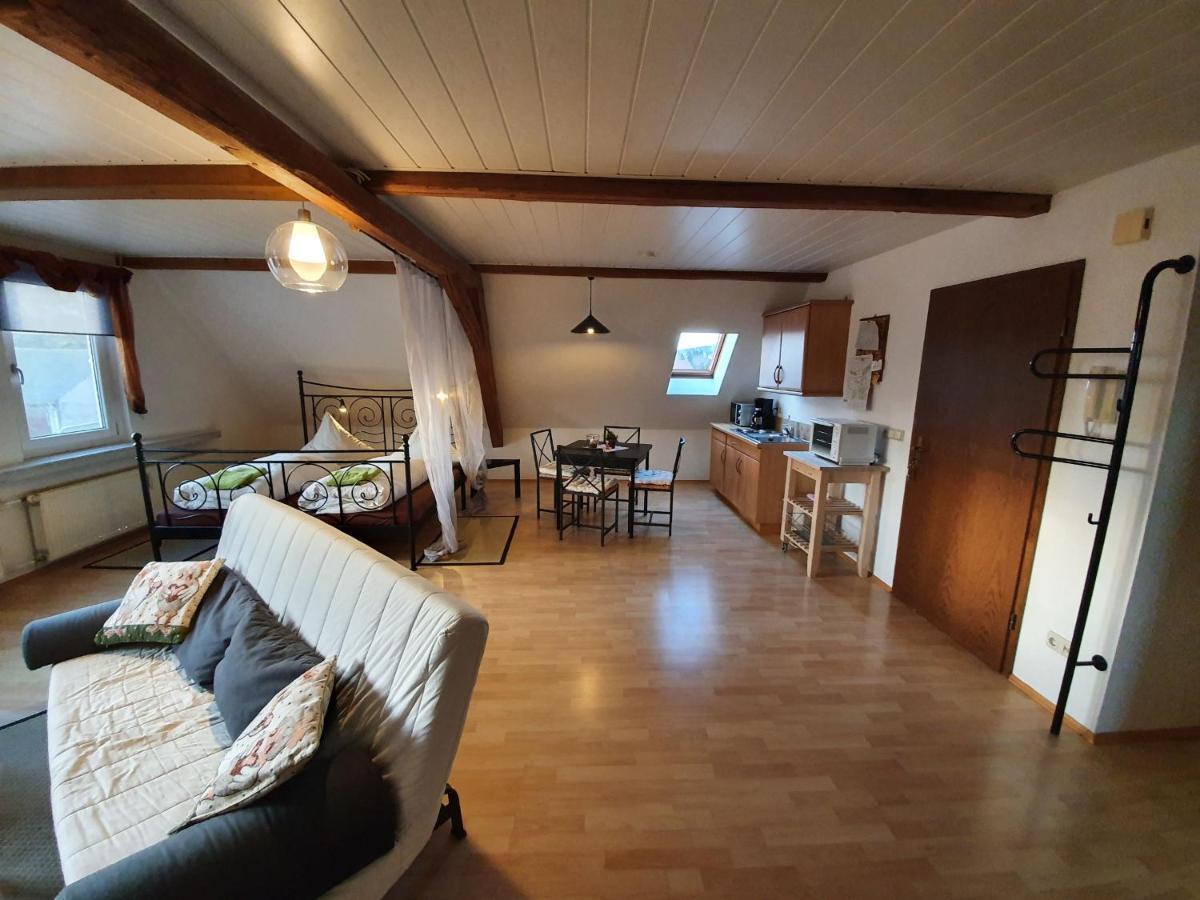 Pension Schuetze Daasdorf am Berge ภายนอก รูปภาพ