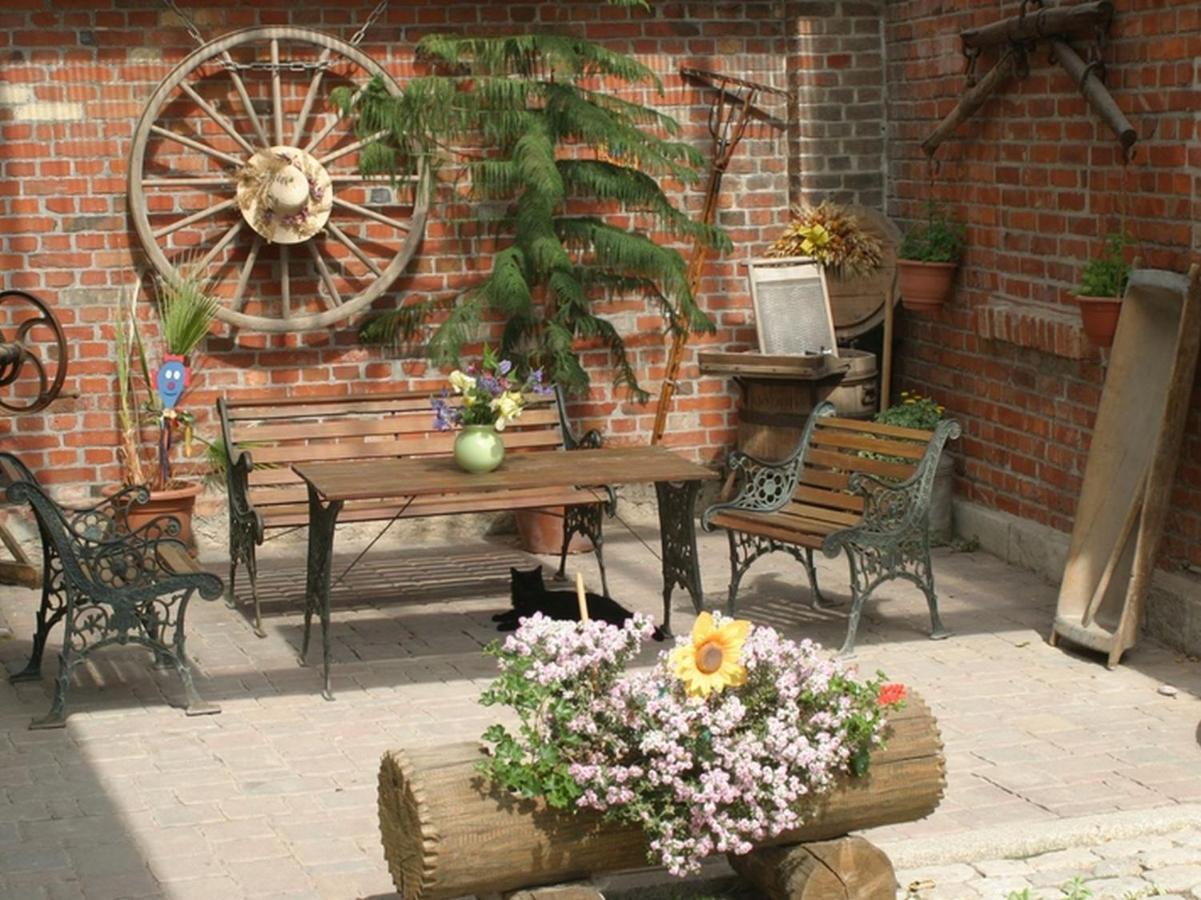 Pension Schuetze Daasdorf am Berge ภายนอก รูปภาพ